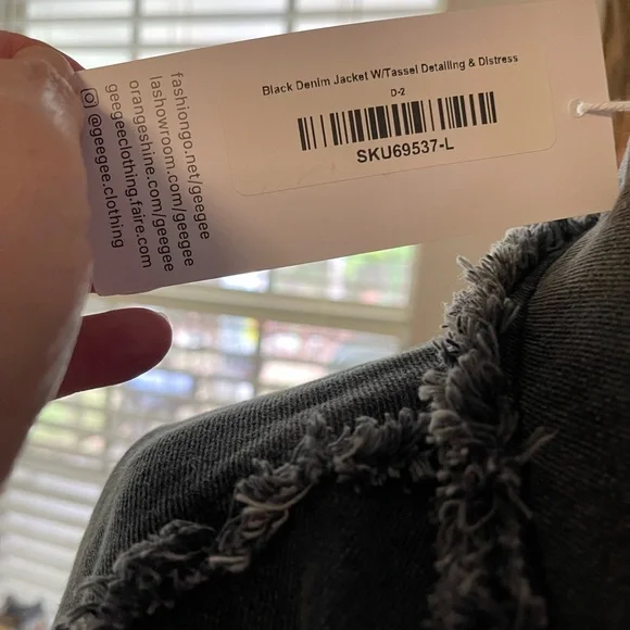 Jean jacket with rhinestone fringe - Picture 4 of 7